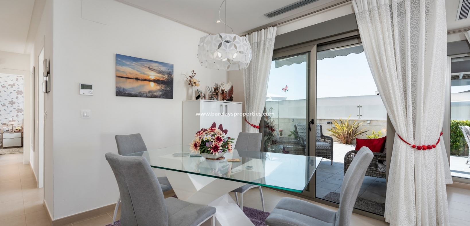 Wederverkoop - Vrijstaande Villa - Urb. La Marina