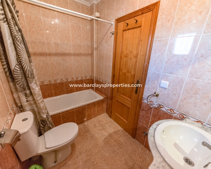 Wederverkoop - Vrijstaande Villa - Urb. La Marina