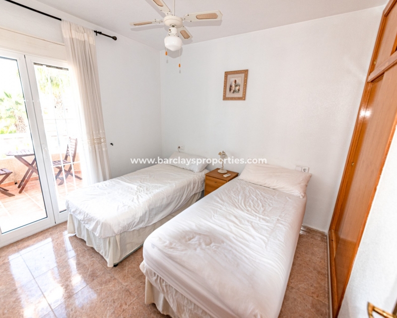 Wederverkoop - Vrijstaande Villa - Urb. La Marina