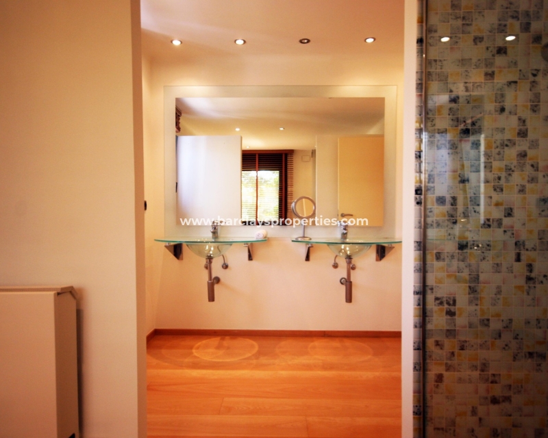 Wederverkoop - Vrijstaande Villa - Villamartín