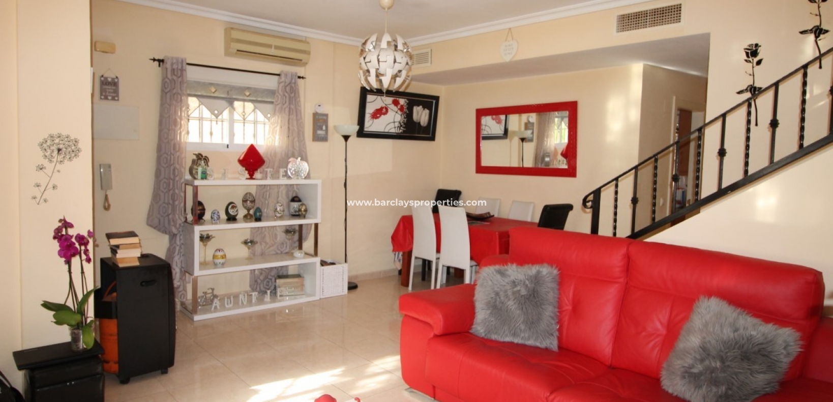 Wohnzimmer - Villa zu verkaufen mit Gemeinschaftspool Urb La Marina